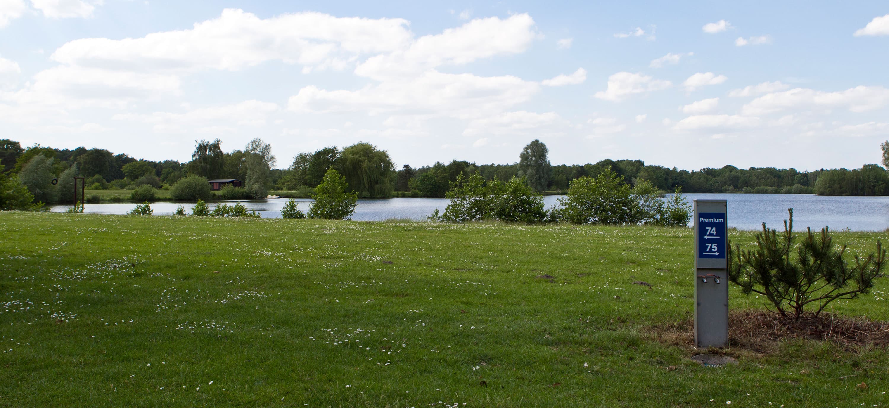 Premium pitch right on the beach at Lake Irenensee