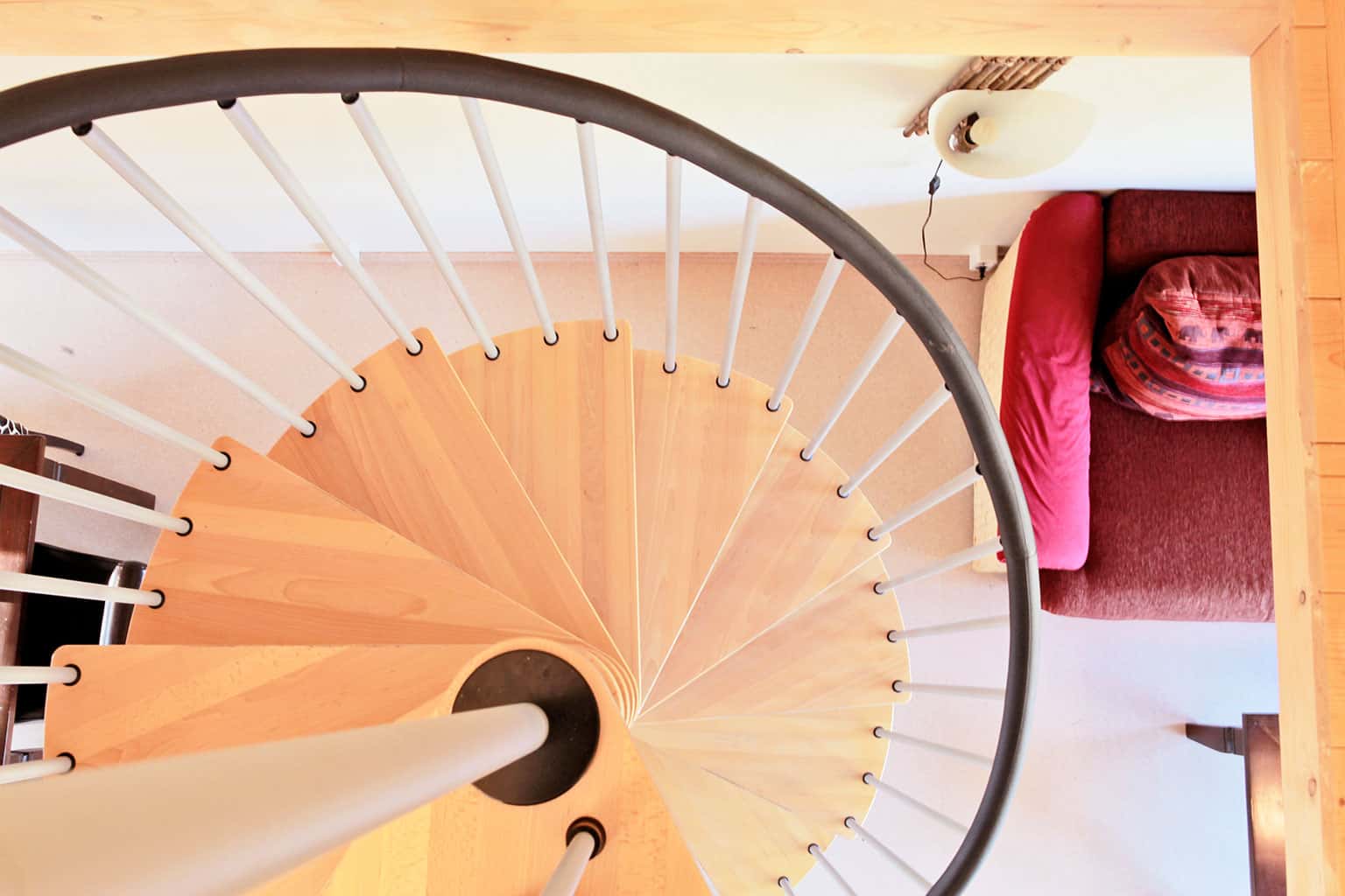 Rondo – Spiral staircase to the upper floor