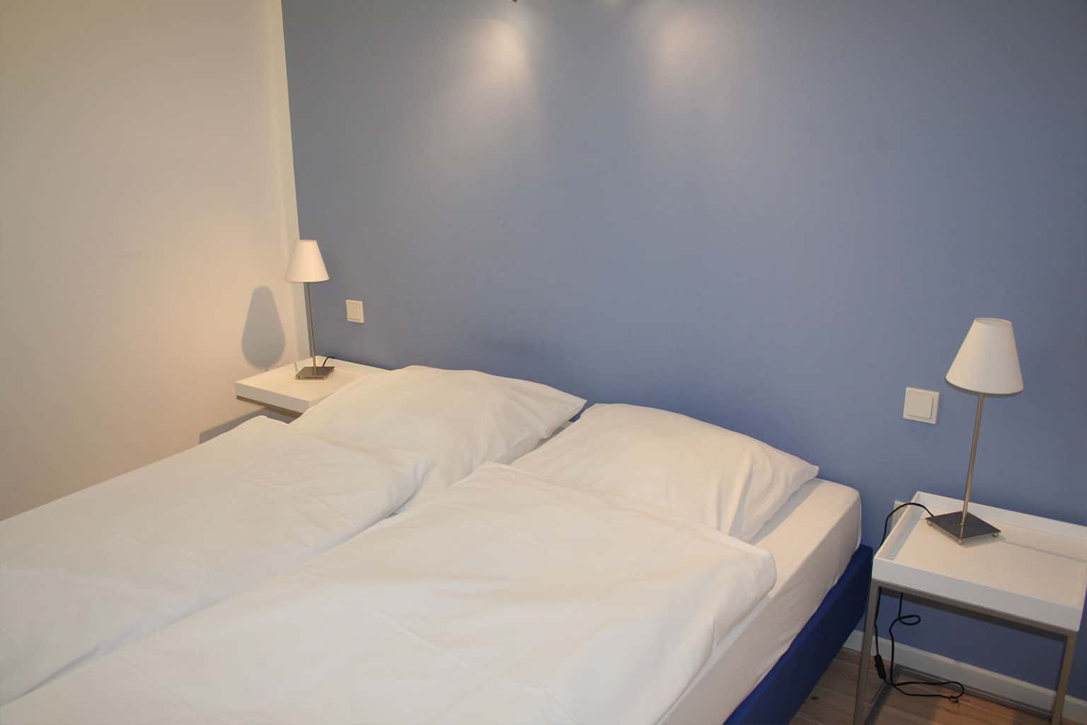 Scandinavian bungalow – Bedroom with double bed